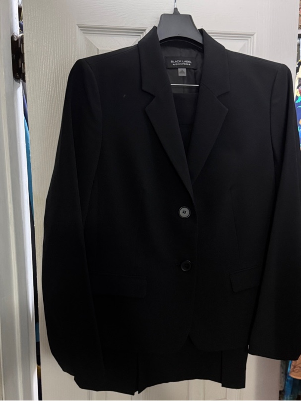 Evon Piccone - Classic Professional Skirt Suit Black